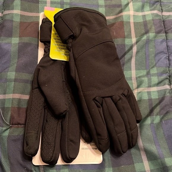 NWT Free Country softshell women’s Gloves  Size small/medium - Picture 1 of 5